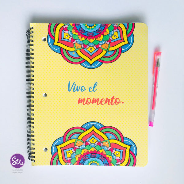 Large College-Ruled Notebook, Vivo el momento